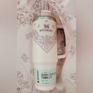 STANLEY 40oz Tumbler Mesa Collection Conch (authentic)